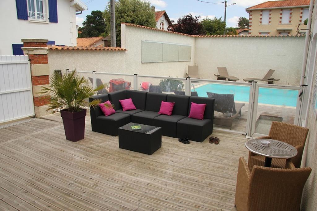 Hotel De La Plage Saint-Palais-sur-Mer Exterior photo